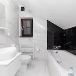 Apartment Seaside Slavica