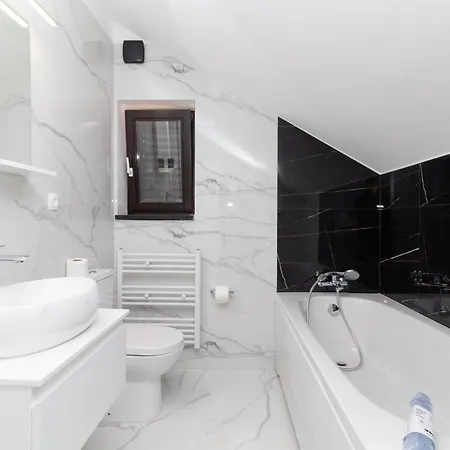 Apartment Seaside Slavica
